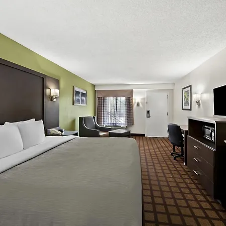 Quality Inn Raeford Exterior photo